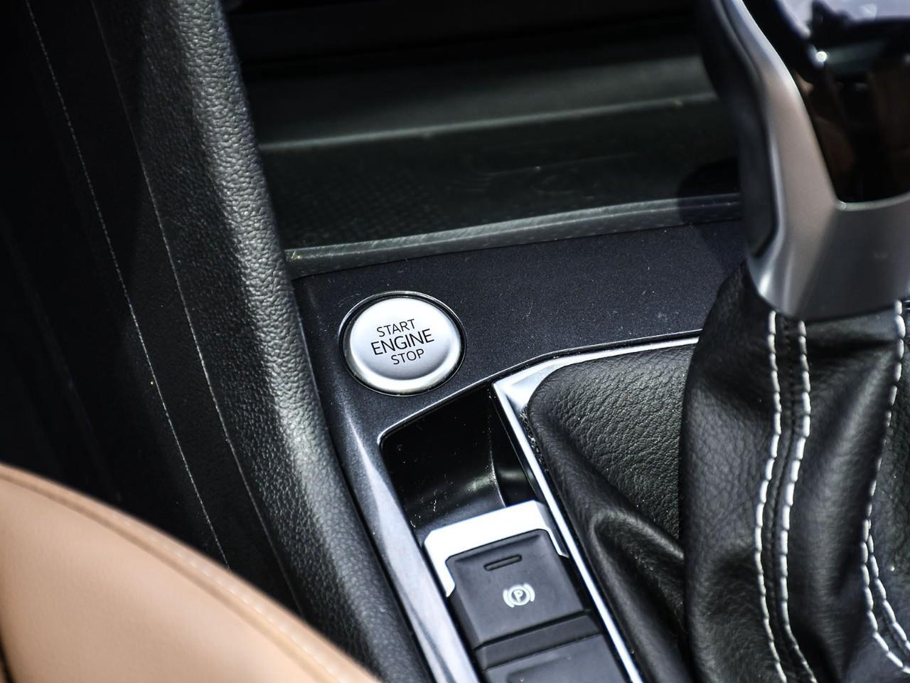 2024 Volkswagen Tiguan Comfortline R-Line Black Edition R-LINE | SUNROOF | HTD SEATS | REMOTE START Photo