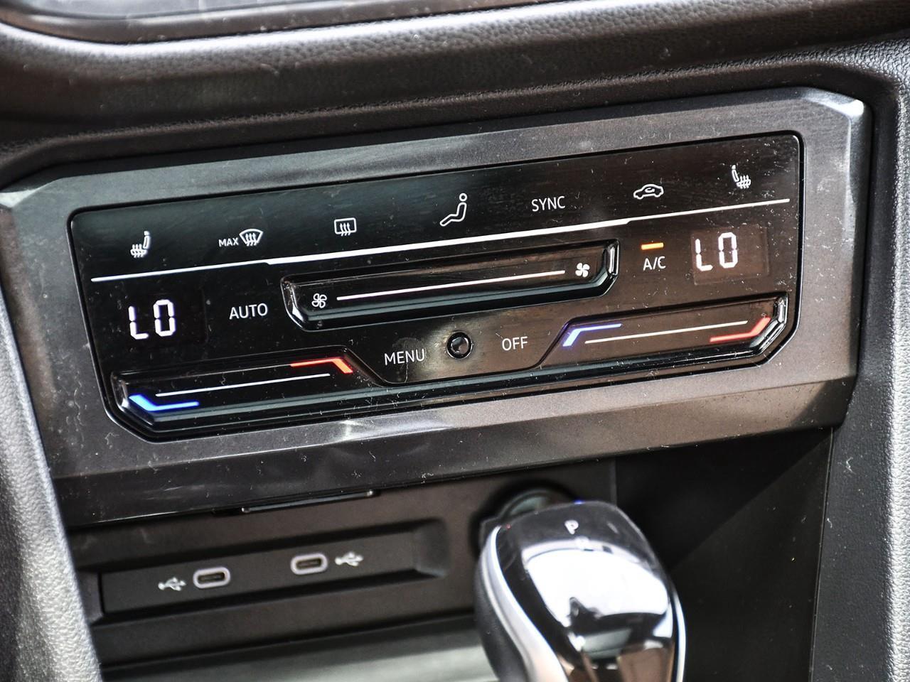 2024 Volkswagen Tiguan Comfortline R-Line Black Edition R-LINE | SUNROOF | HTD SEATS | REMOTE START Photo