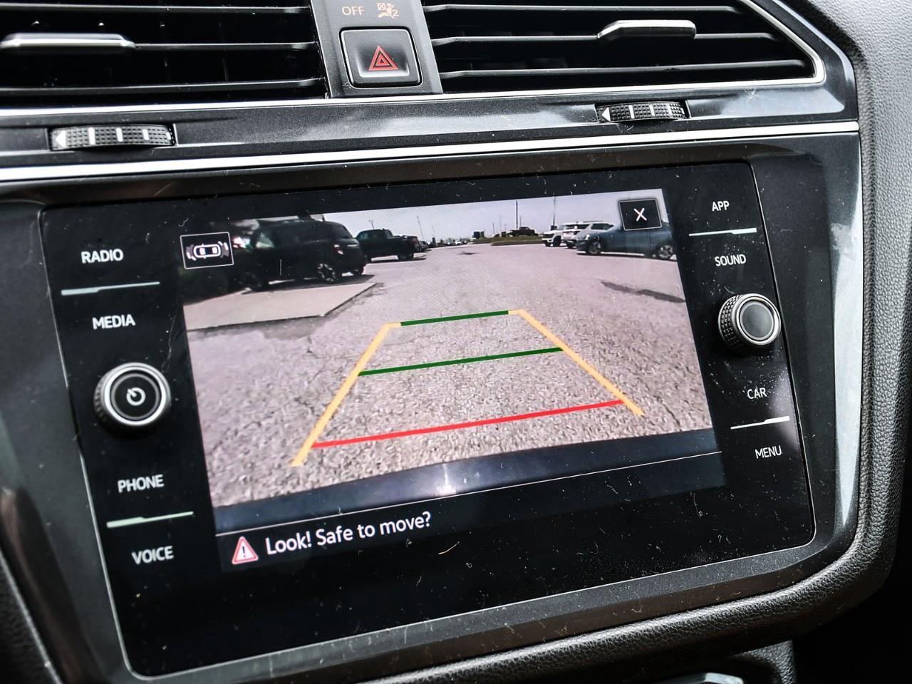 2024 Volkswagen Tiguan Comfortline R-Line Black Edition R-LINE | SUNROOF | HTD SEATS | REMOTE START Photo