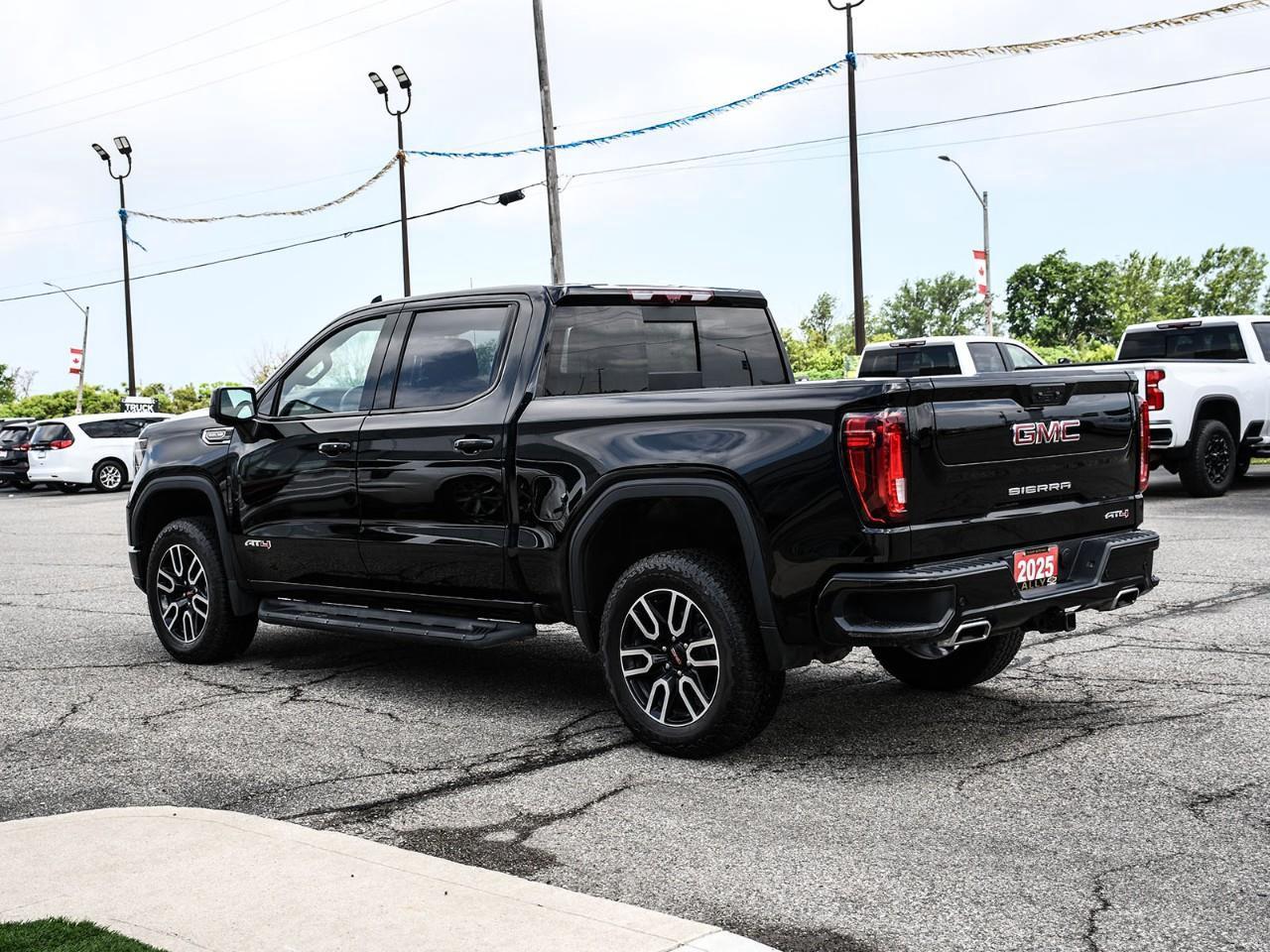 2025 GMC Sierra 1500 AT4 Photo