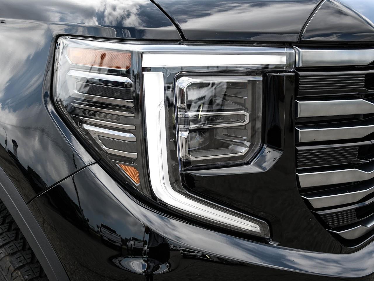 2025 GMC Sierra 1500 AT4 Photo