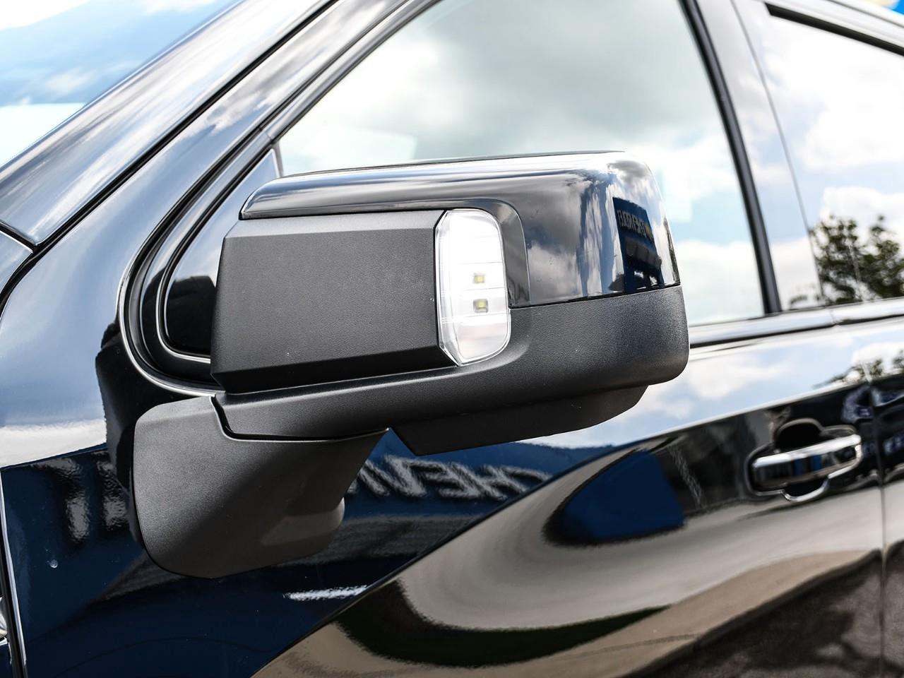 2025 GMC Sierra 1500 AT4 Photo