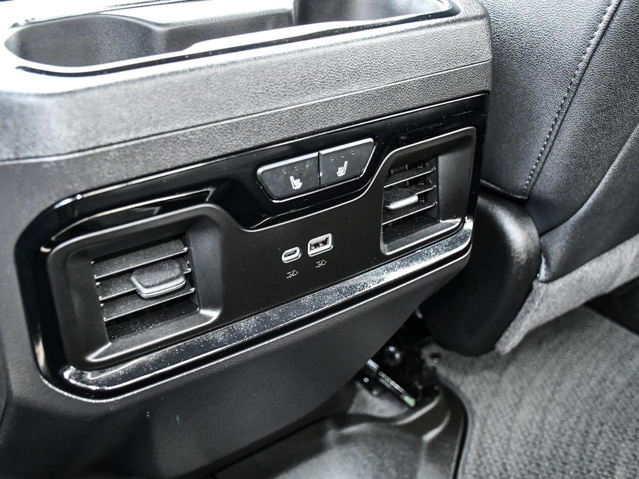 2025 GMC Sierra 1500 AT4 Photo