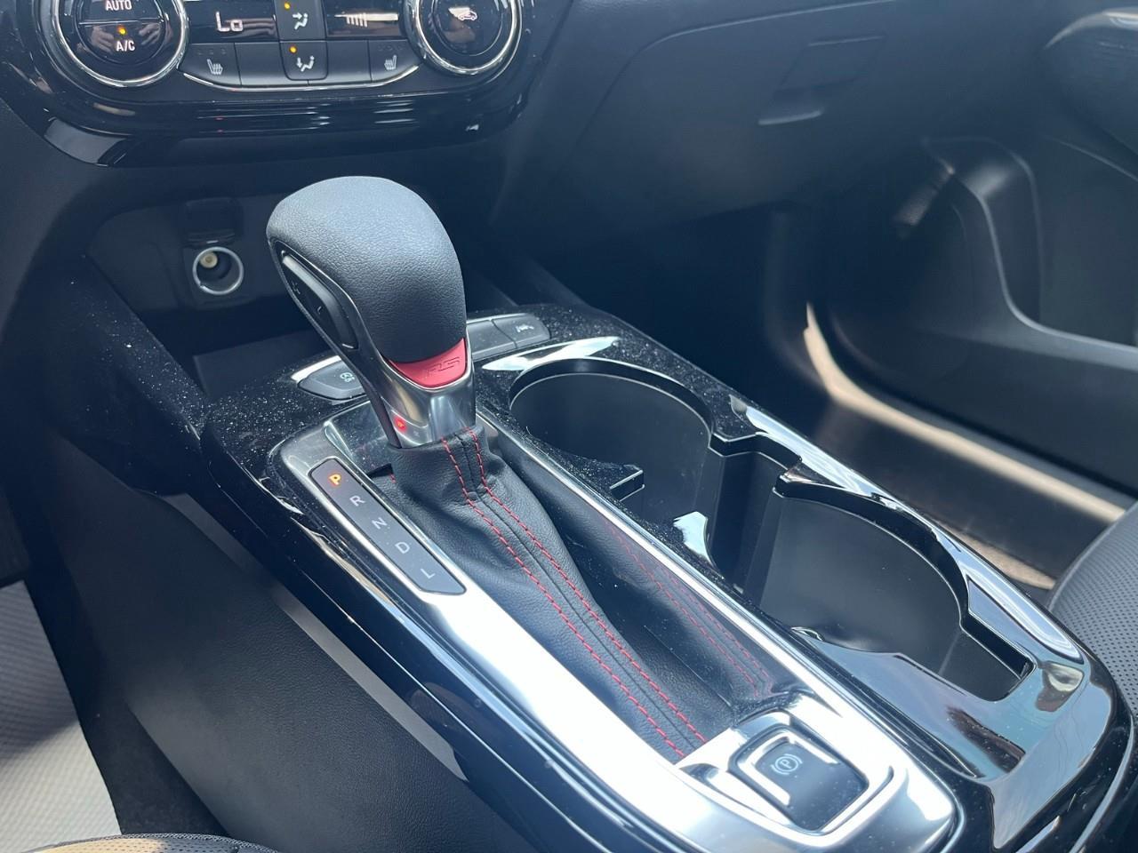 2025 Chevrolet Trax 2RS Wireless Apple CarPlay/Android Auto | Climate Control | Accident Free Photo