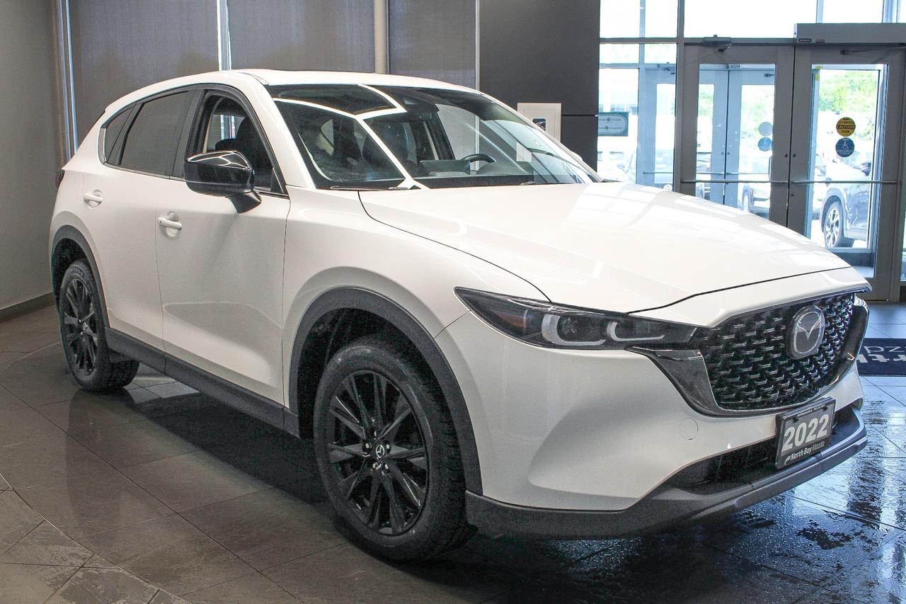 2022 Mazda CX-5 Kuro Edition LEATHER SEATS - HEATED FRONT SEATS/STEERING WHEEL - ADAPTIVE CRUISE CONTROL Photo3