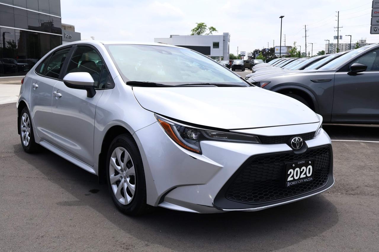 2020 Toyota Corolla LE Photo