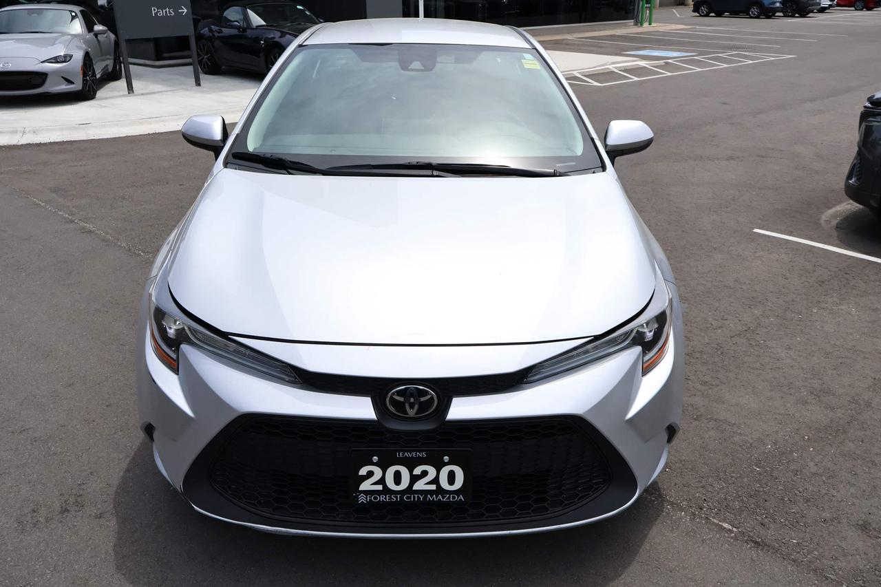 2020 Toyota Corolla LE Photo