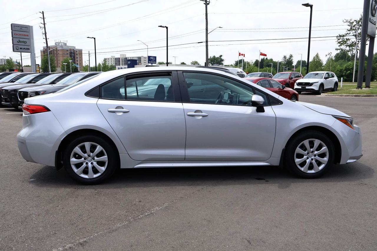 2020 Toyota Corolla LE Photo