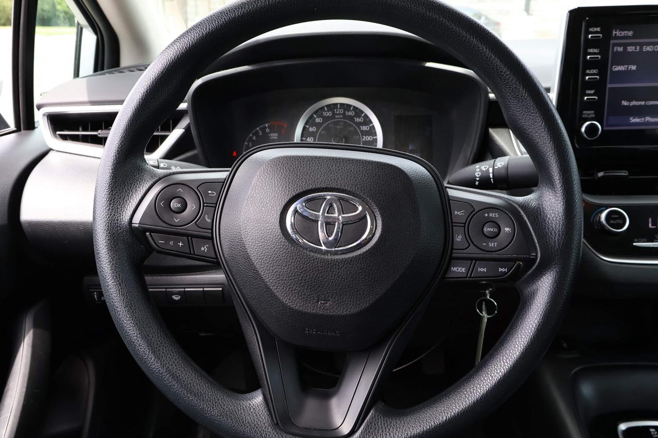 2020 Toyota Corolla LE Photo