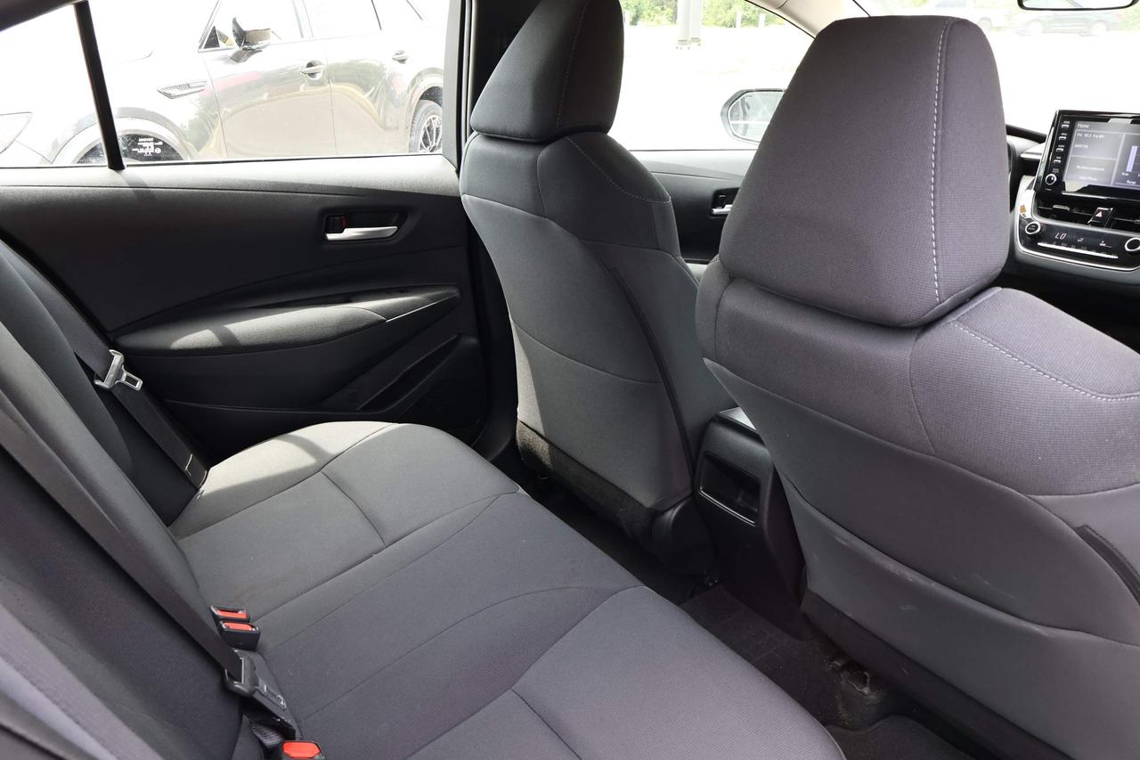 2020 Toyota Corolla LE Photo