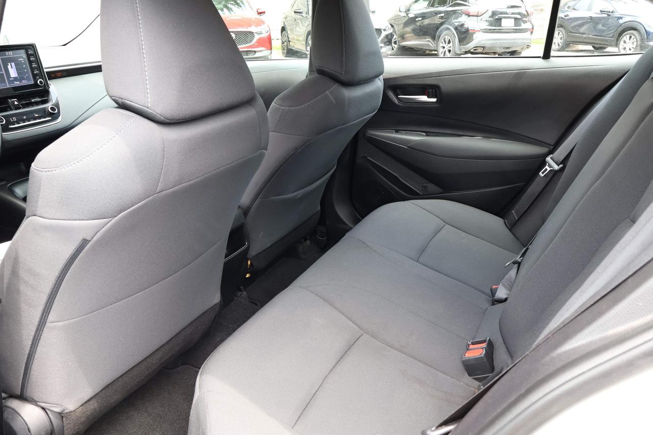 2020 Toyota Corolla LE Photo