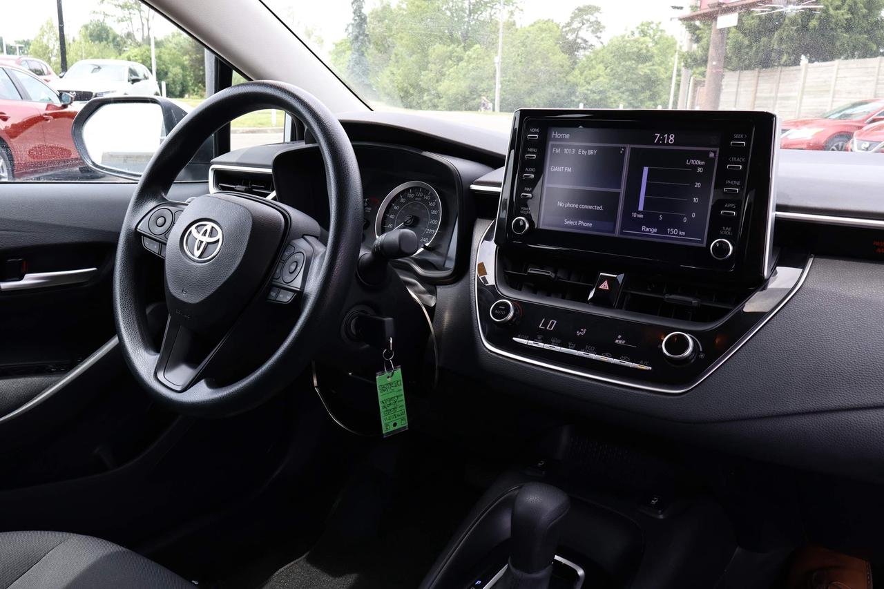 2020 Toyota Corolla LE Photo