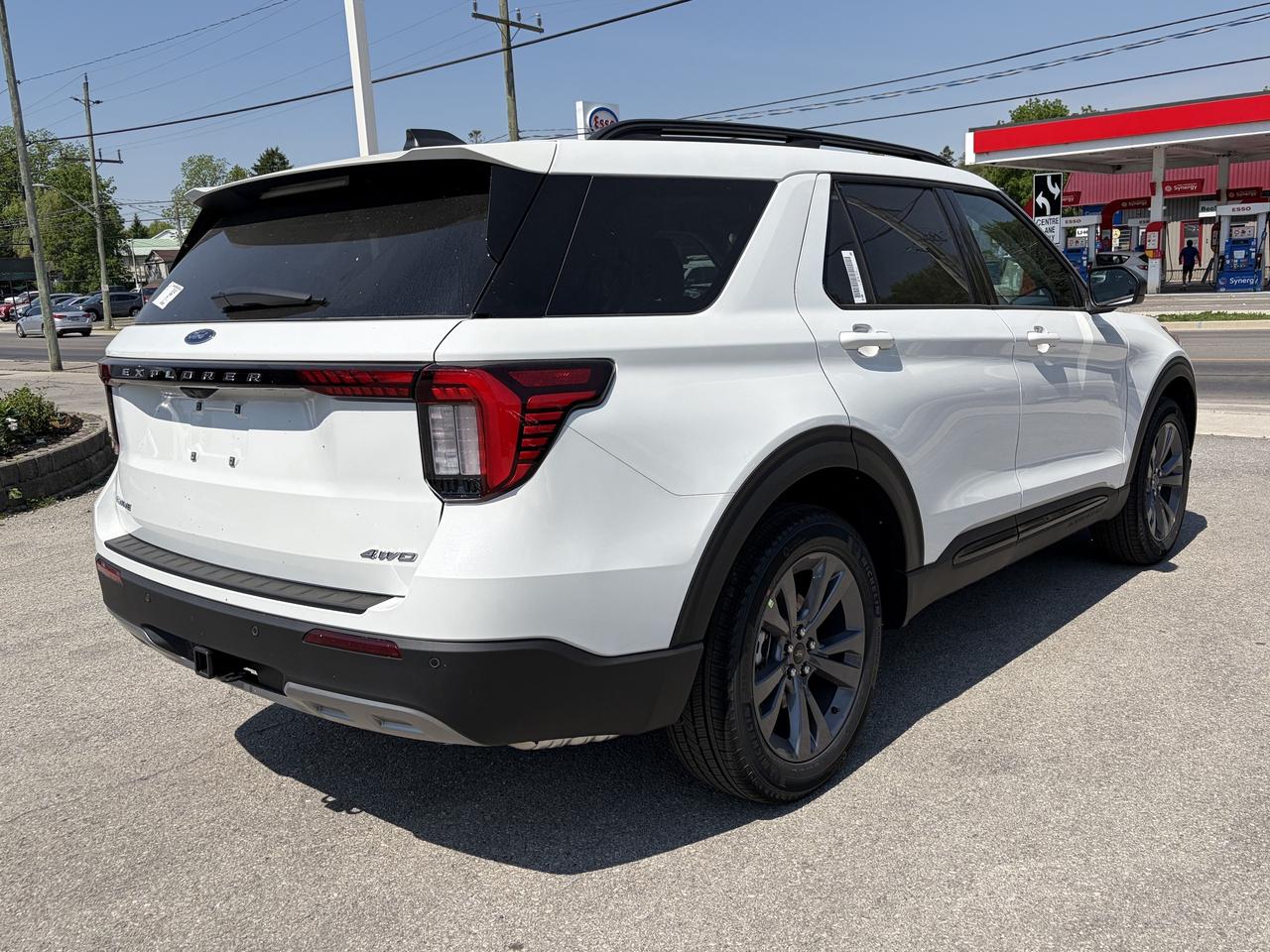 2026 Ford Explorer ACTIVE W/200A PKG 4WD 200A Photo3