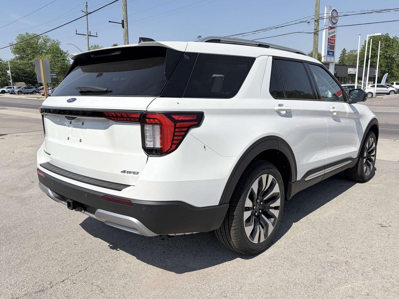 2026 Ford Explorer PLATINUM 4WD 600A Photo4