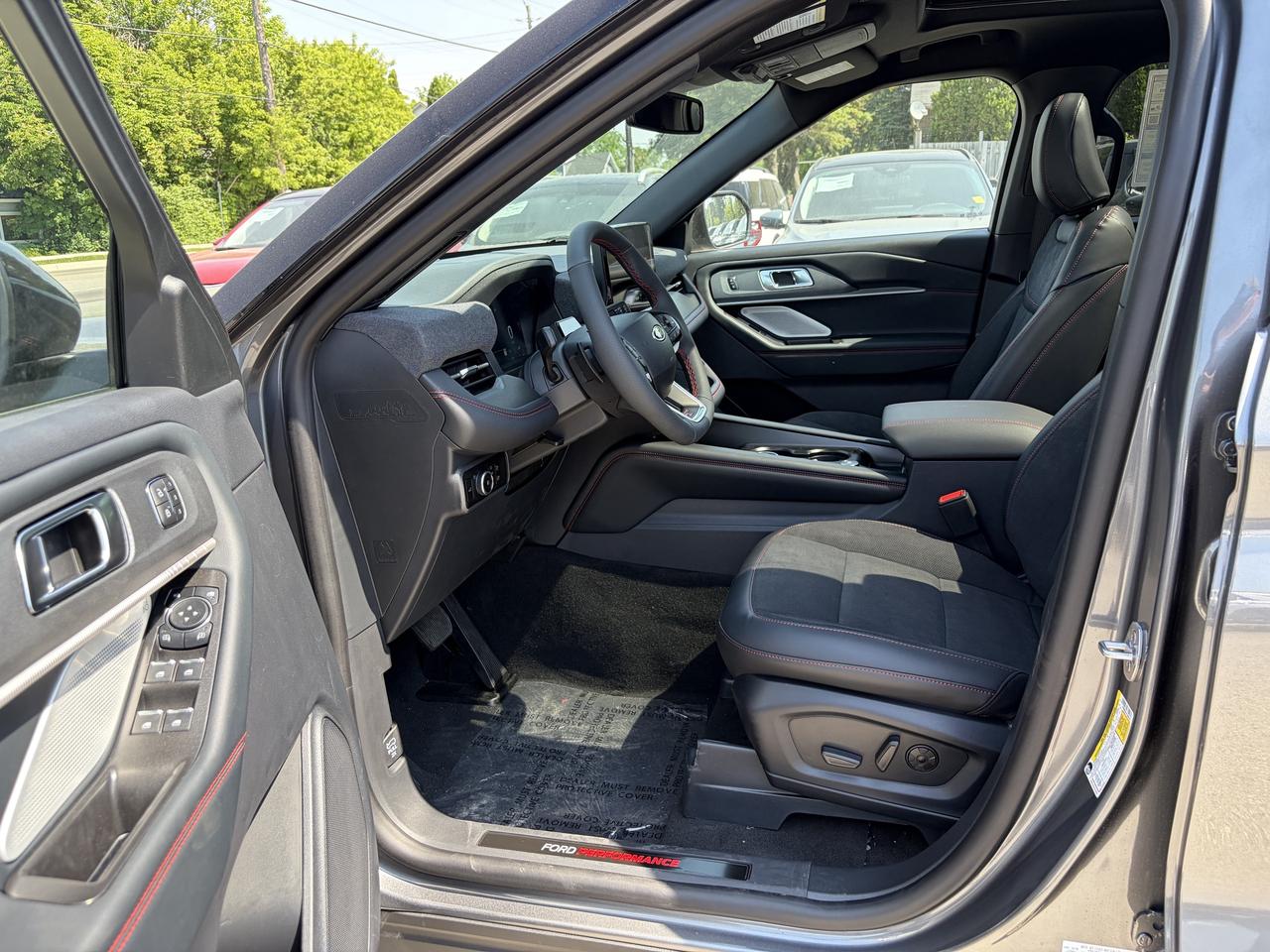 2026 Ford Explorer ST 4WD 400A Photo