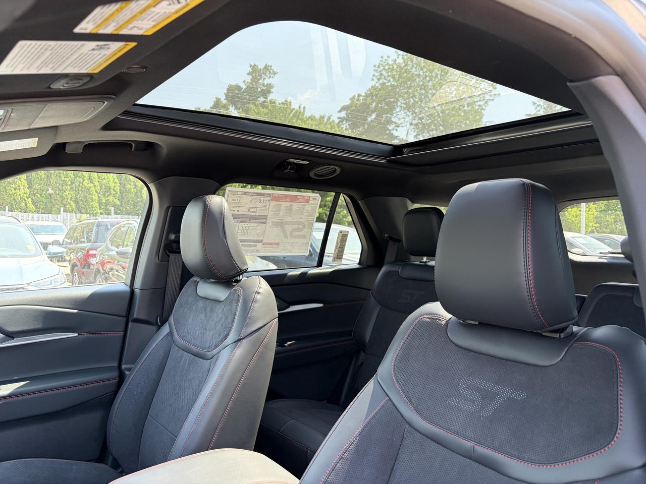 2026 Ford Explorer ST 4WD 400A Photo