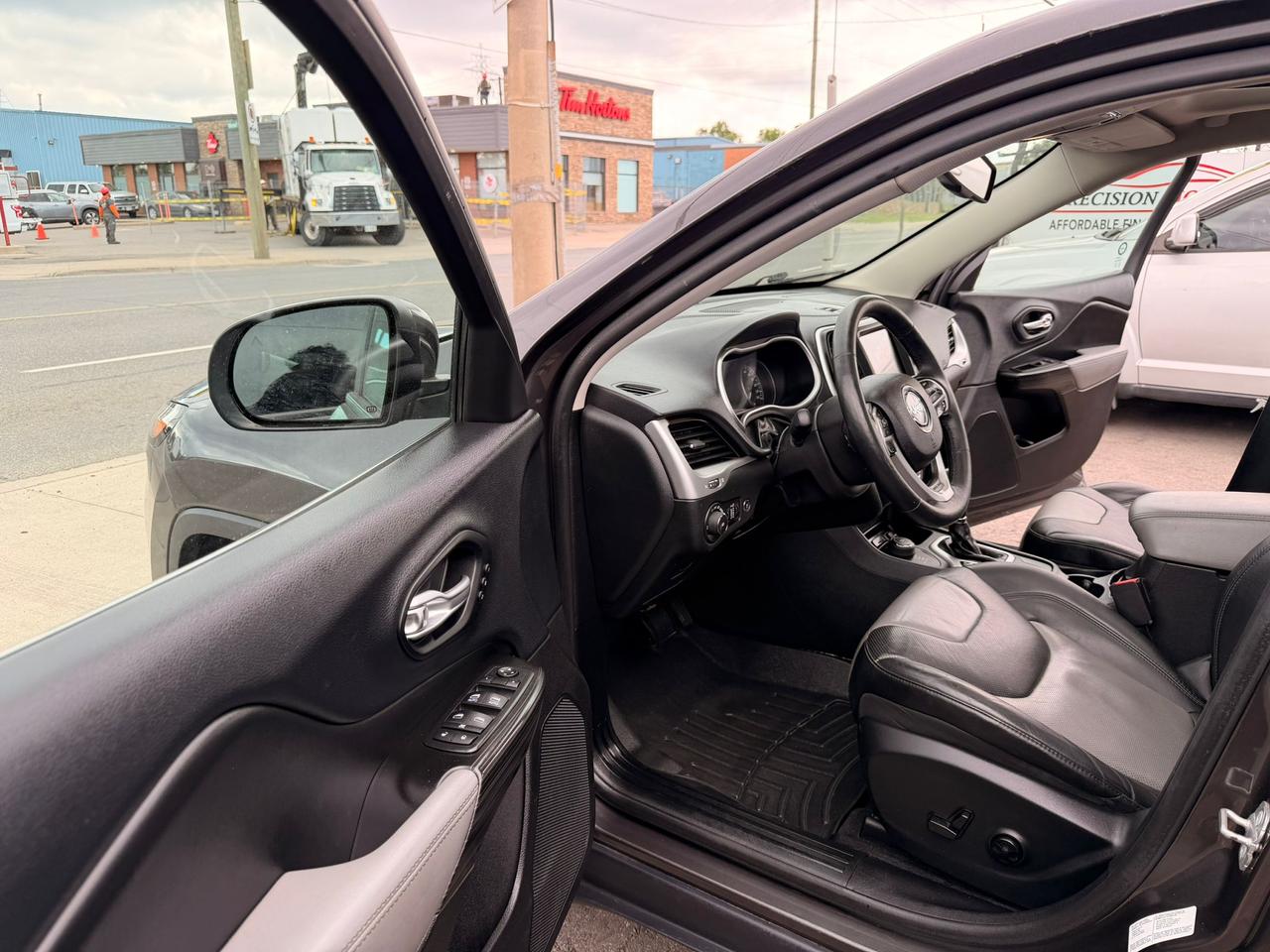 2014 Jeep Cherokee 4WD 4Dr Limited Photo