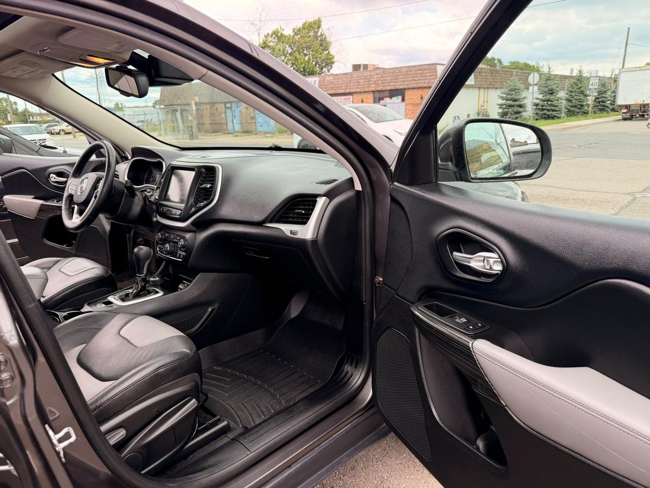 2014 Jeep Cherokee 4WD 4Dr Limited Photo