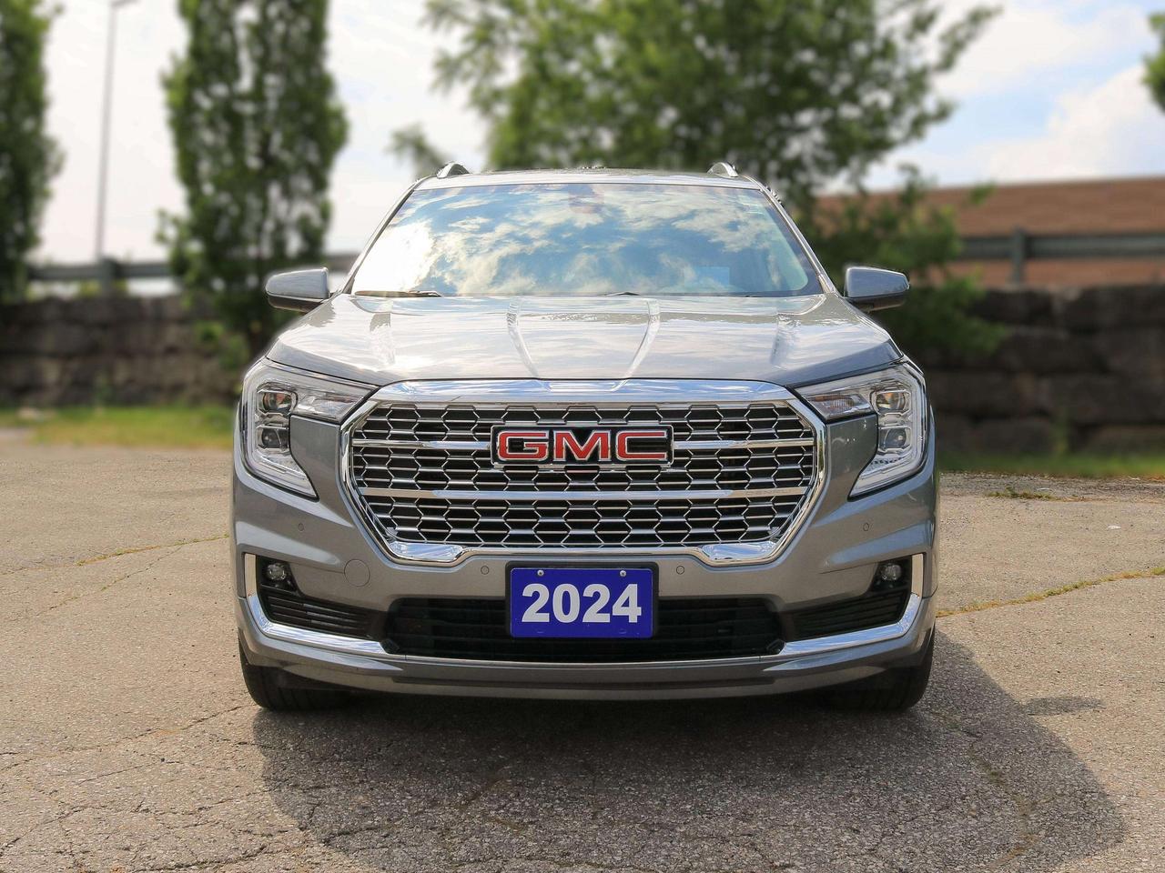 2024 GMC Terrain Denali | NAVIGATION | COOLED SEATS | REMOTE START Photo