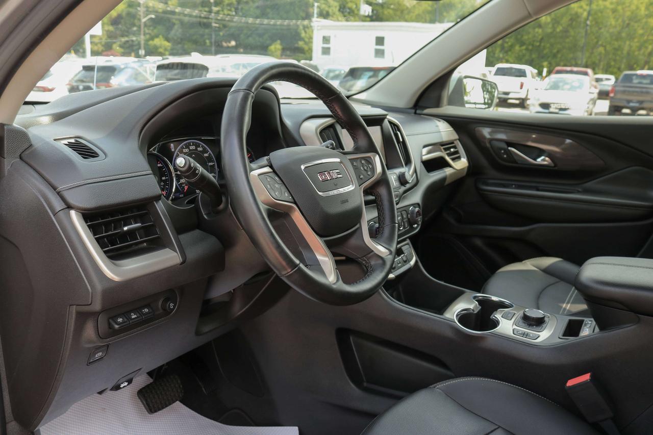 2024 GMC Terrain Denali | NAVIGATION | COOLED SEATS | REMOTE START Photo