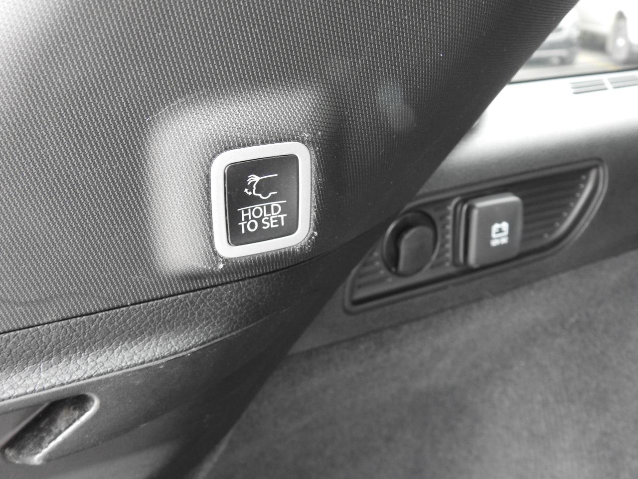 2022 Jeep Grand Cherokee OVERLAND 4x4 - 5.7 LITRE HEMI - PANOROOF Photo