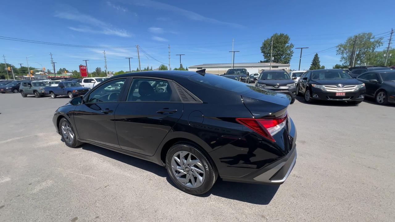 2025 Hyundai Elantra PREFERRED | HTD SEATS |CARPLAY | REMOTE START |A/C Photo