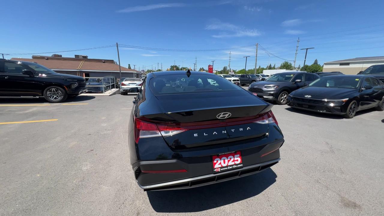 2025 Hyundai Elantra PREFERRED | HTD SEATS |CARPLAY | REMOTE START |A/C Photo