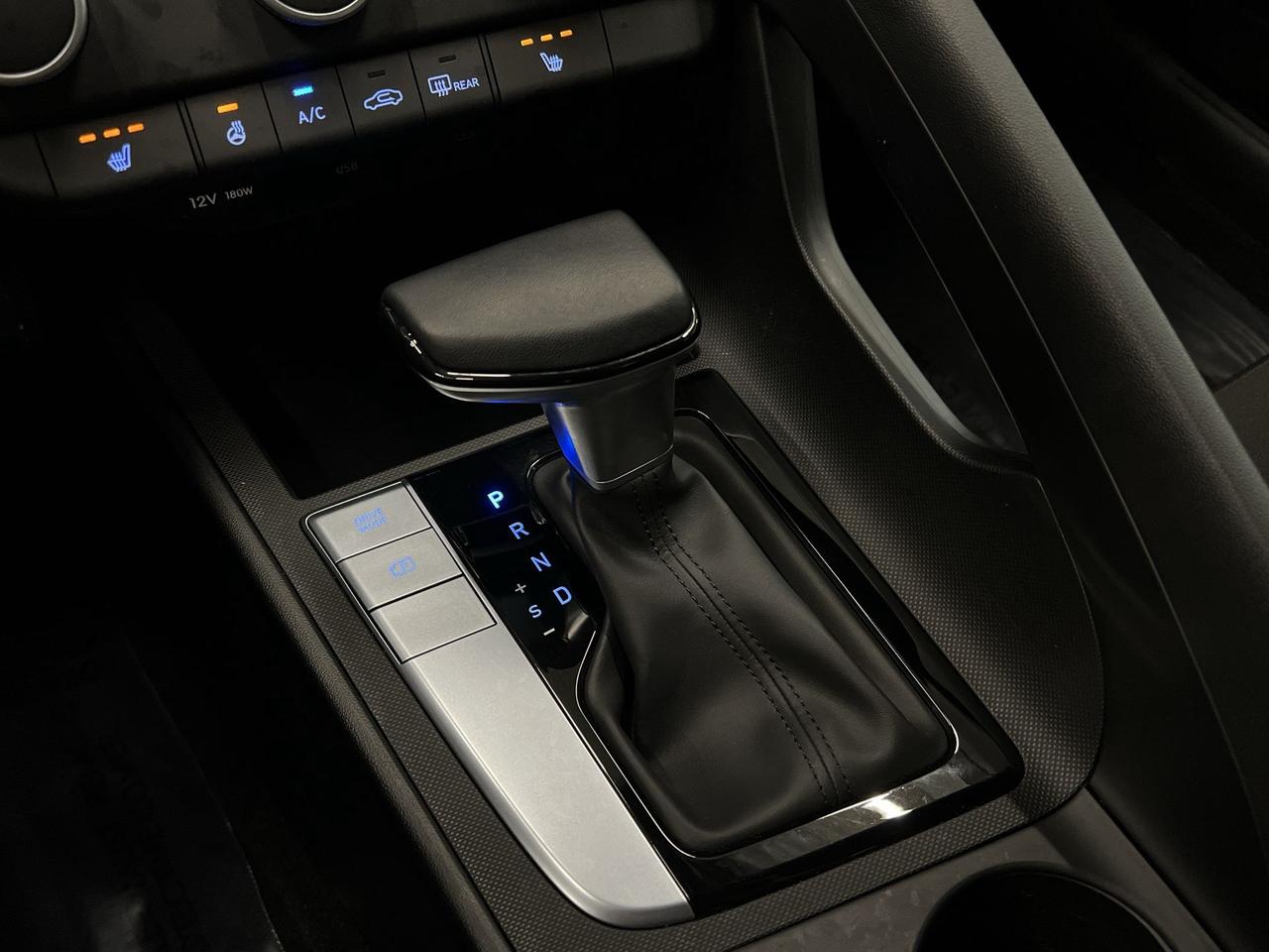 2025 Hyundai Elantra PREFERRED | HTD SEATS |CARPLAY | REMOTE START |A/C Photo