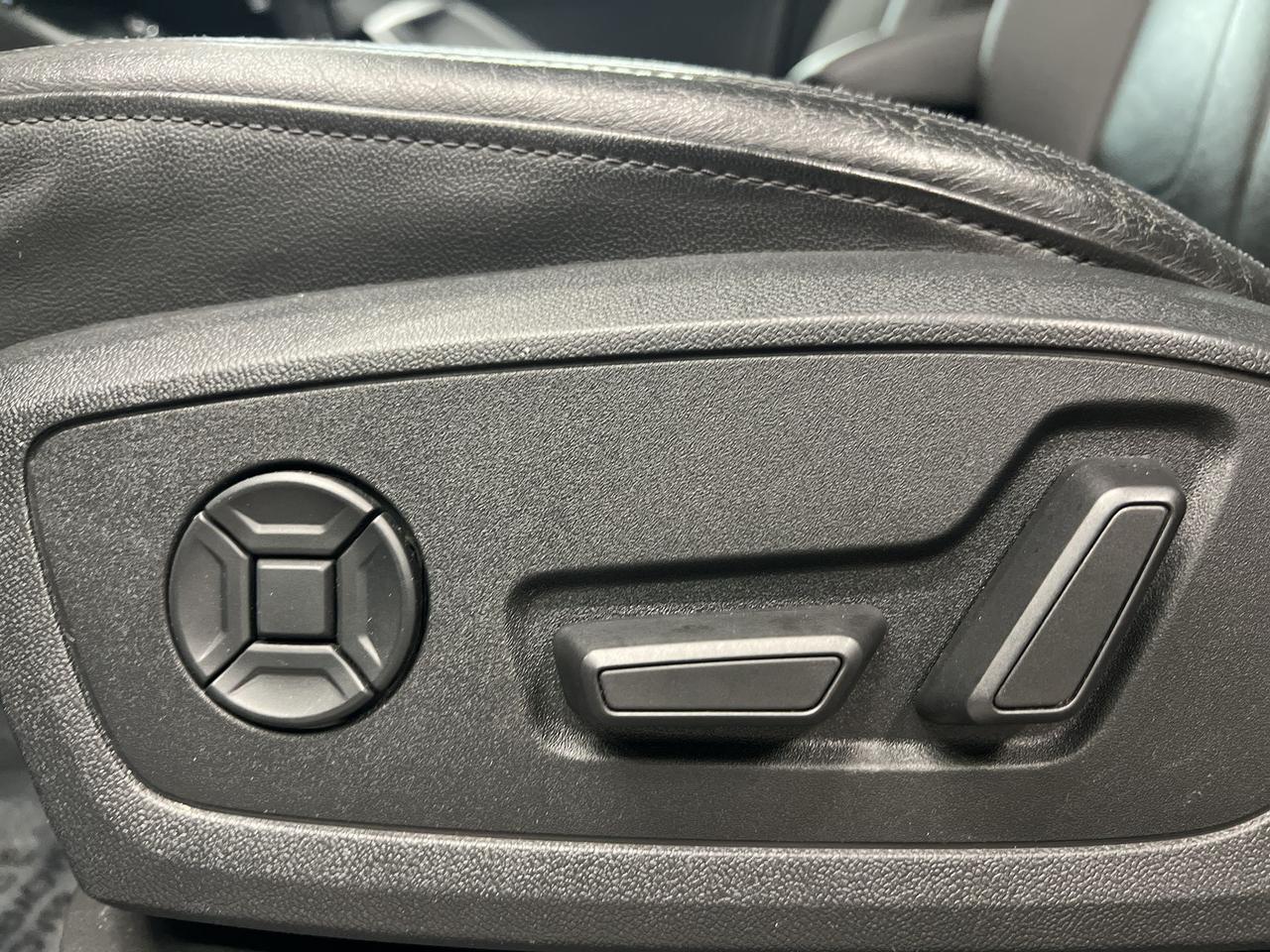 2021 Audi Q3 PROGRESSIV S-LINE AWD |LEATHER | PANO ROOF Photo