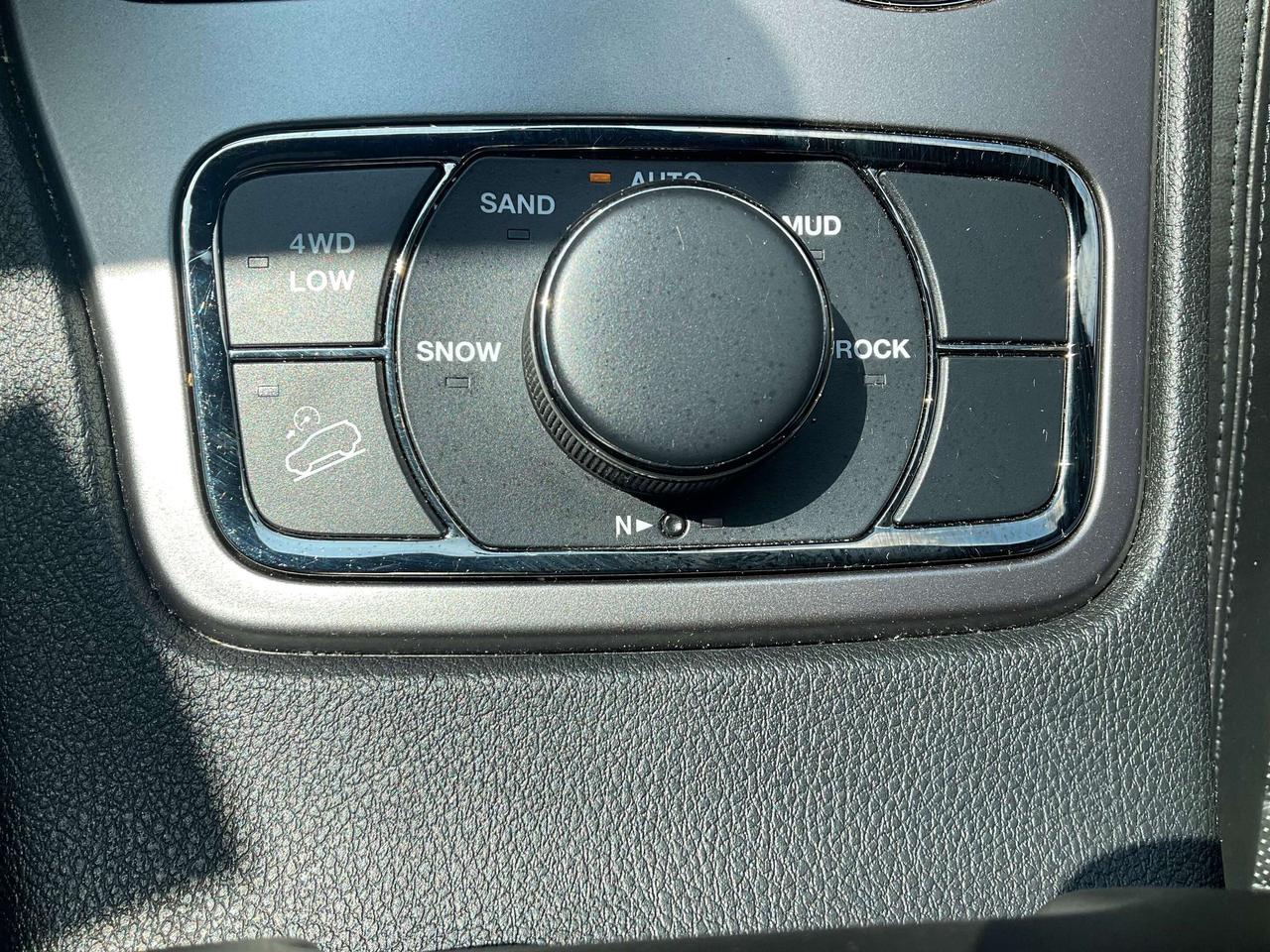 2020 Jeep Grand Cherokee LIMITED X / SUNROOF / SRT HOOD Photo