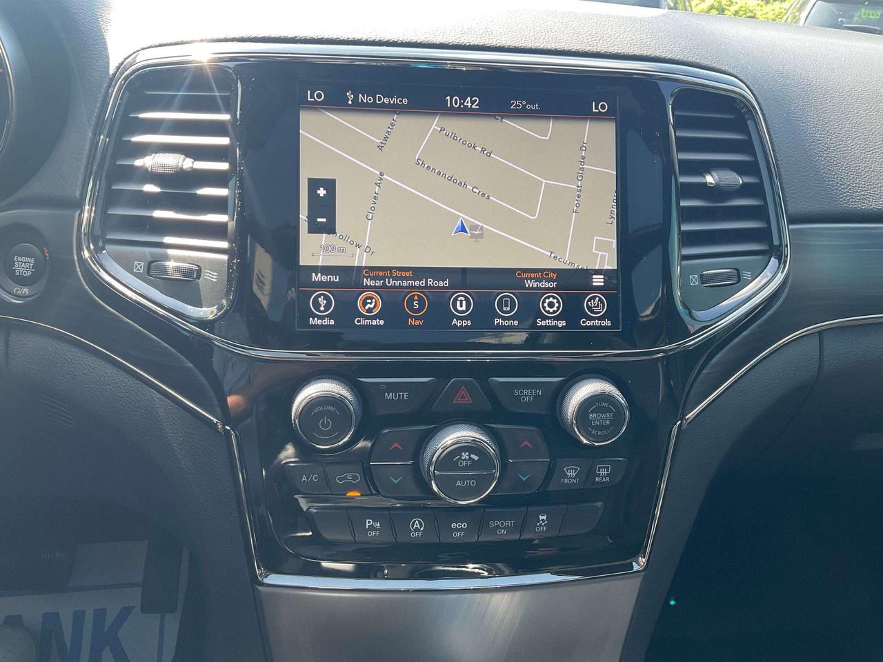 2020 Jeep Grand Cherokee LIMITED X / SUNROOF / SRT HOOD Photo