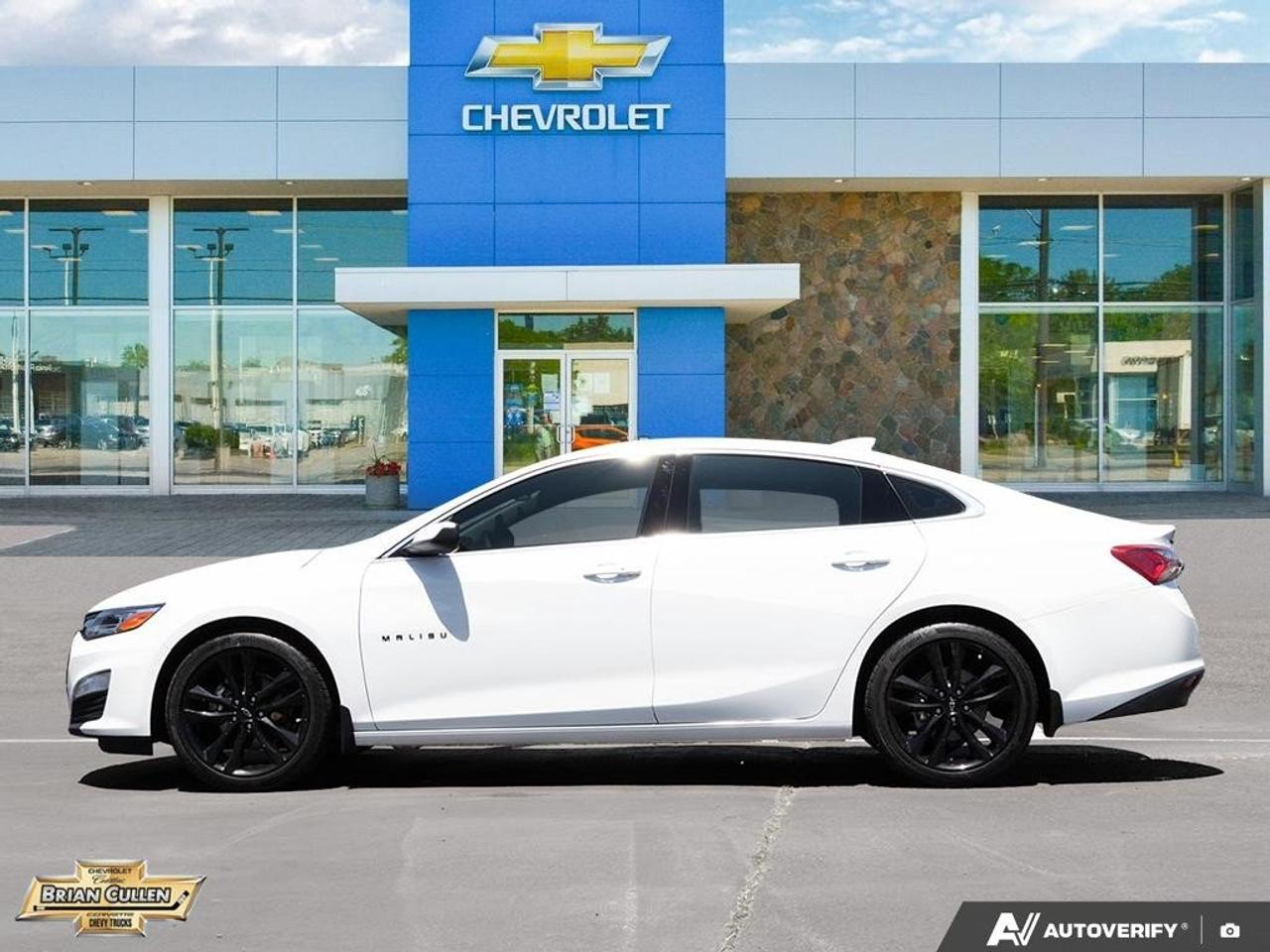 2023 Chevrolet Malibu 2LT 4dr Sdn 2LT Photo2