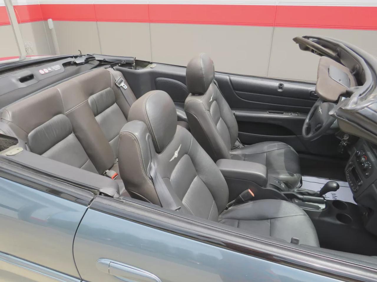 2006 Chrysler Sebring Convertible | LOW KM!! | Leather | Alloy Rims | CD Player | Photo