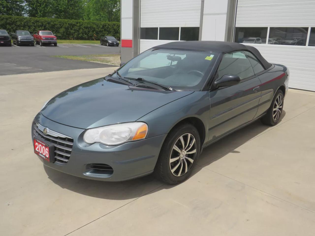 2006 Chrysler Sebring Convertible | LOW KM!! | Leather | Alloy Rims | CD Player | Photo