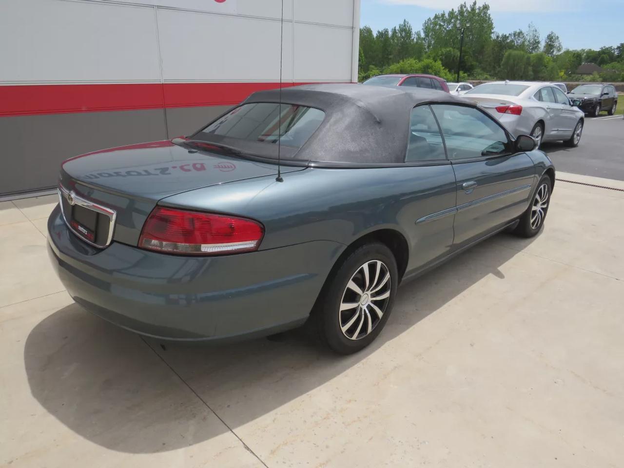 2006 Chrysler Sebring Convertible | LOW KM!! | Leather | Alloy Rims | CD Player | Photo