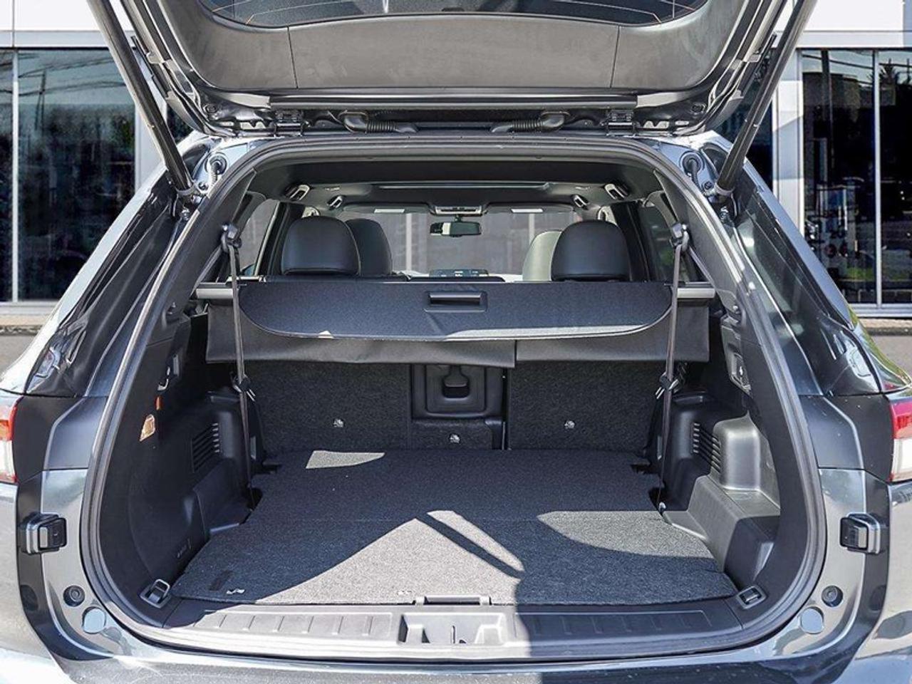 2026 Nissan Rogue Plug-In Hybrid Platinum Photo