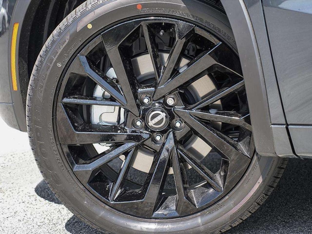 2026 Nissan Rogue Plug-In Hybrid Platinum Photo