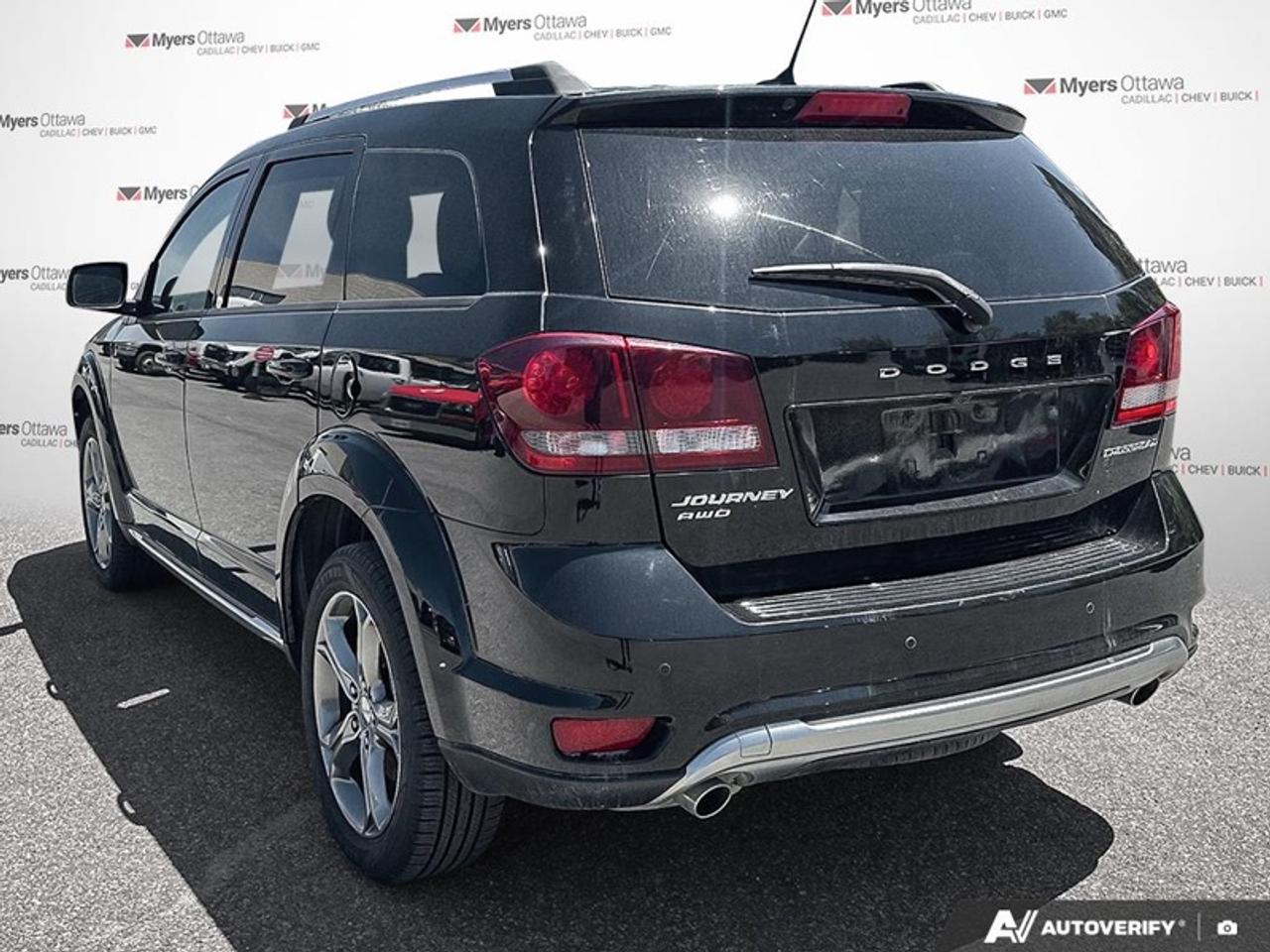 2017 Dodge Journey Crossroad  - Leather Seats Photo3