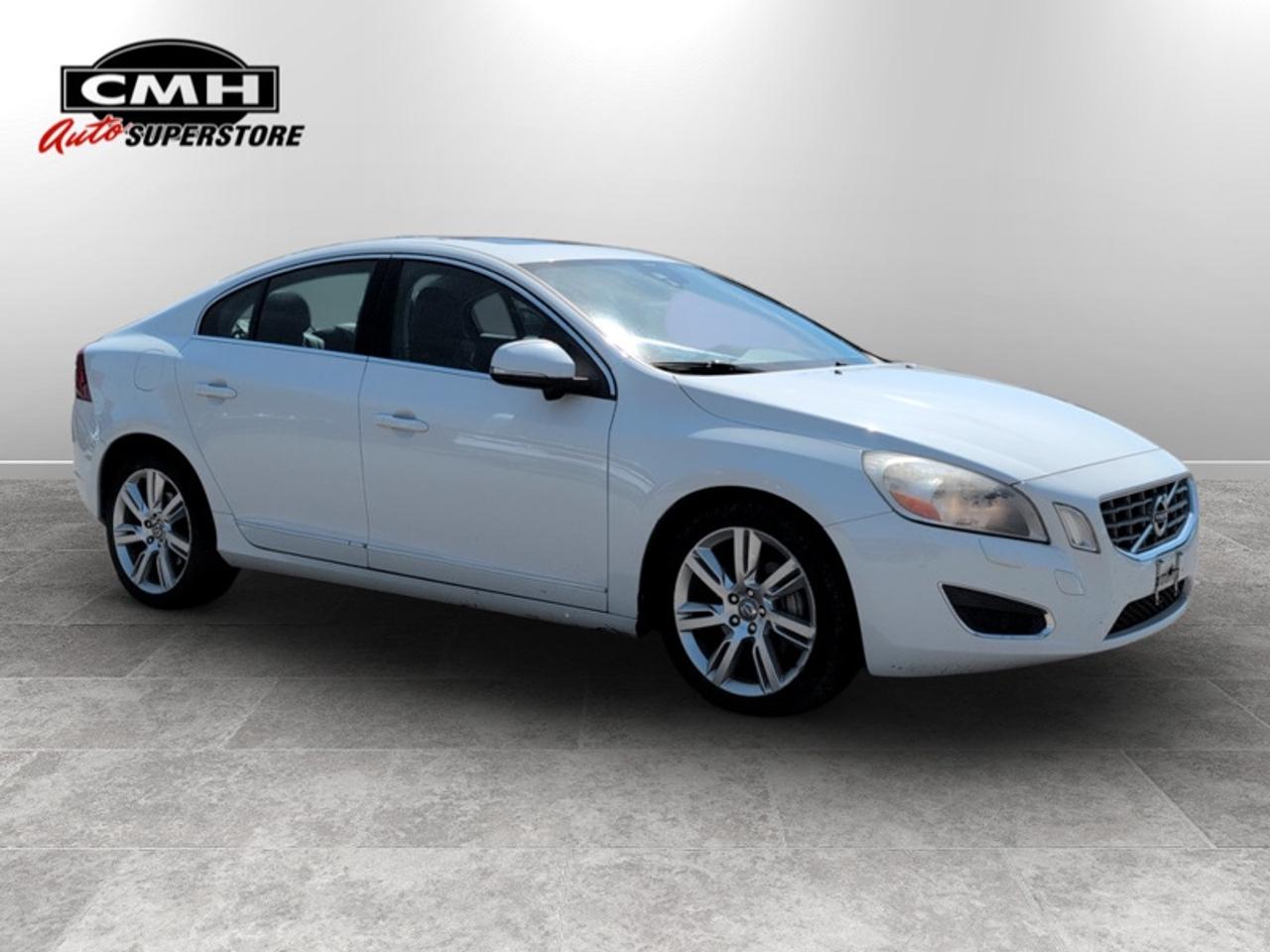 2013 Volvo S60 T6  *CLEAN CARFAX - 16 SERVICE RECORDS* Photo4