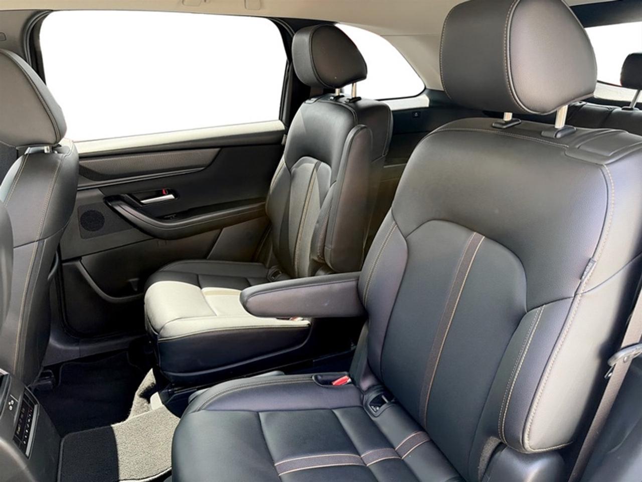 2024 Mazda CX-90 MHEV GS-L  **7 PASSENGER** Photo