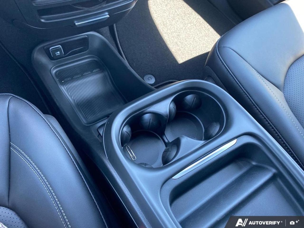 2027 Dodge Grand Caravan SXT Photo