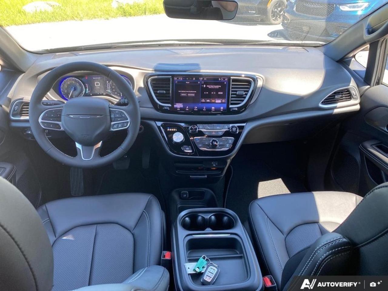 2027 Dodge Grand Caravan SXT Photo
