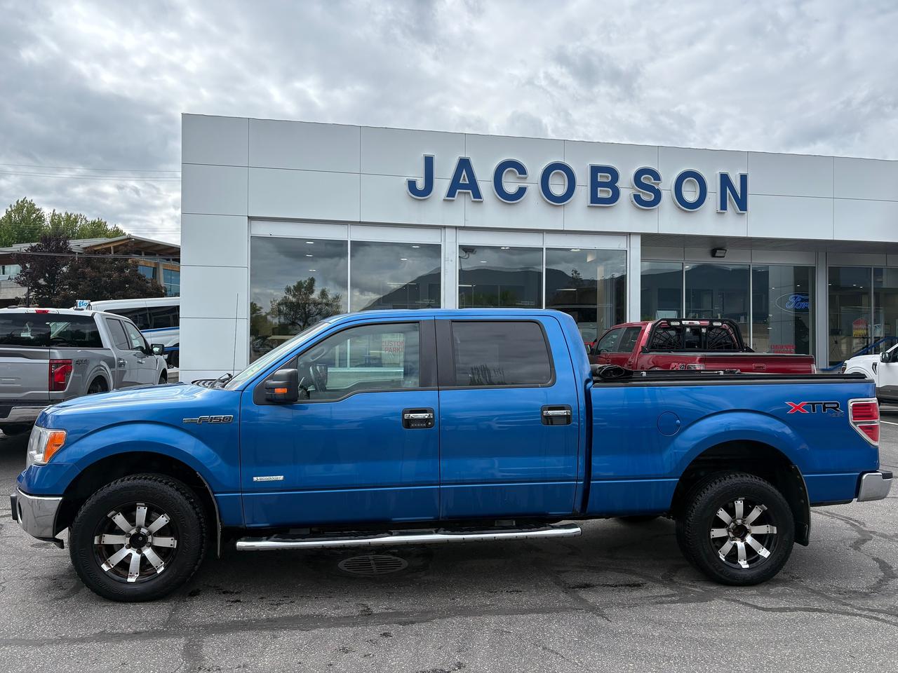 2014 Ford F-150 XLT Photo1