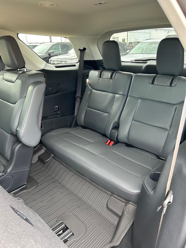 2026 Ford Explorer ACTIVE W/200A PKG 4WD 200A Photo5