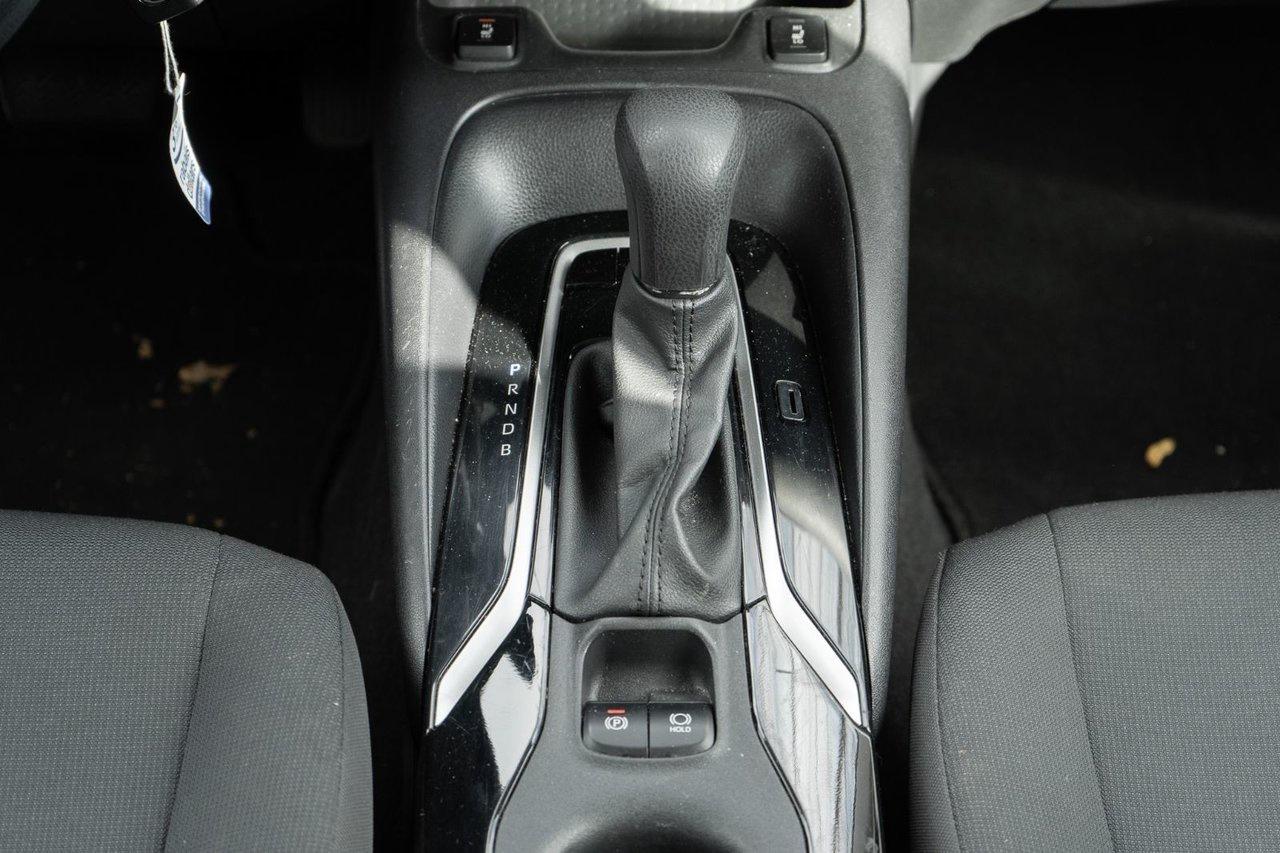 2022 Toyota Corolla LE Photo