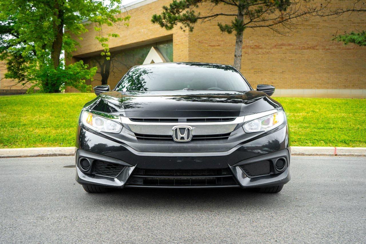 2017 Honda Civic Coupe LX Photo1