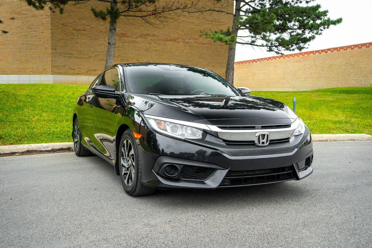 2017 Honda Civic Coupe LX Photo