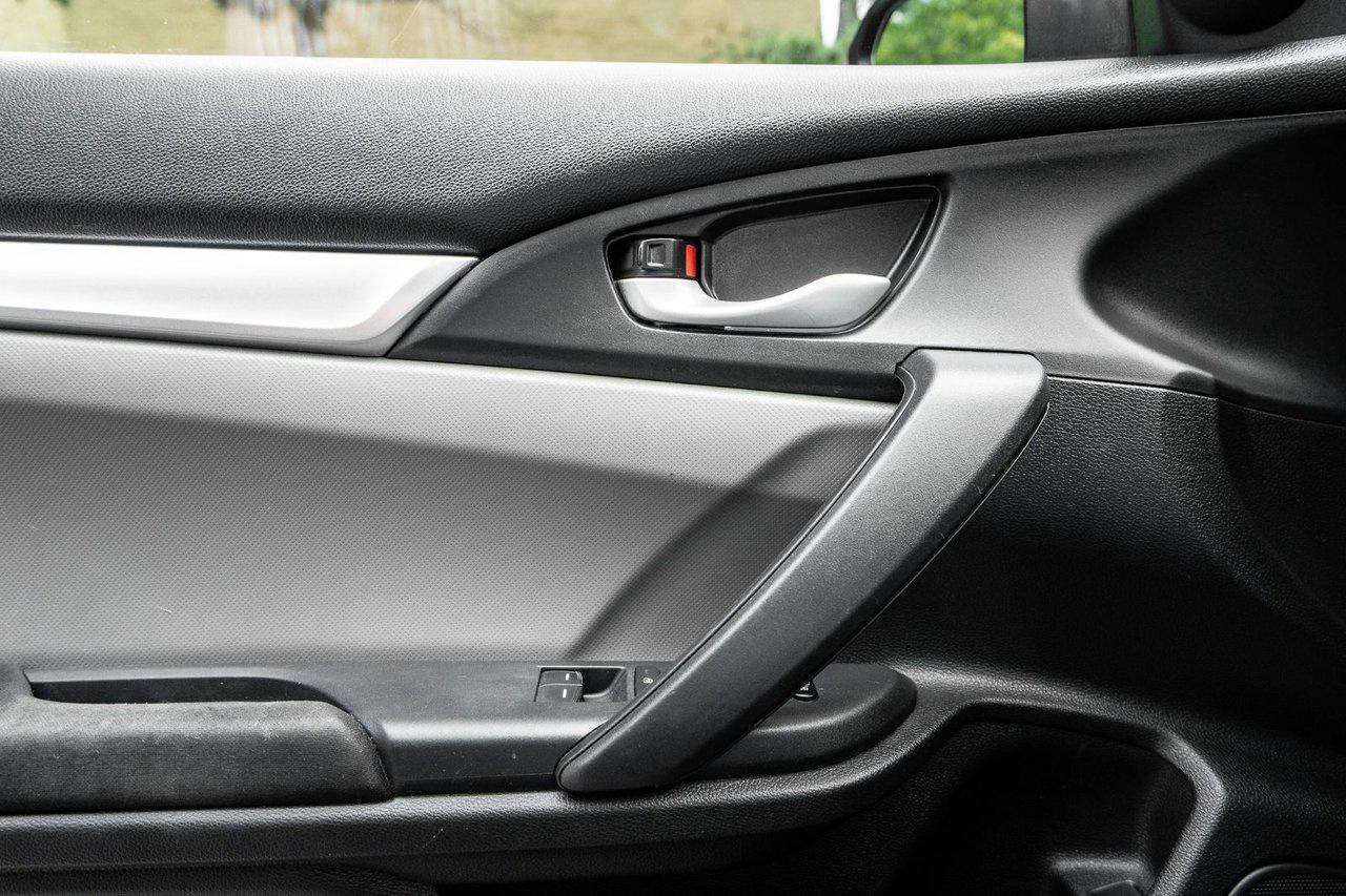 2017 Honda Civic Coupe LX Photo