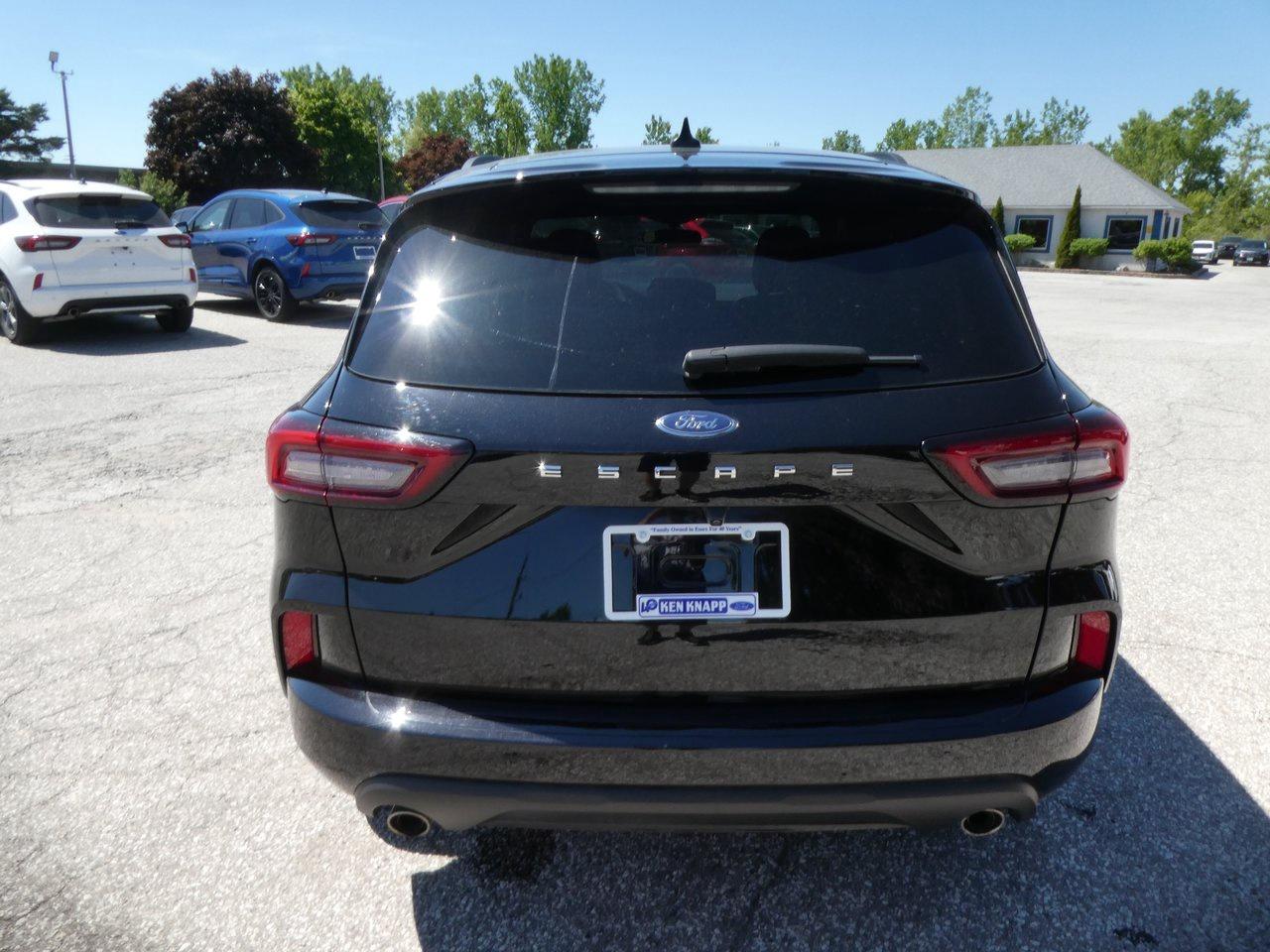 2024 Ford Escape ST-Line | Heated Seats | Backup Cam | Heated Steering Wheel | Photo3