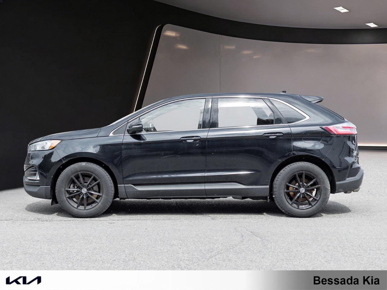 2019 Ford Edge SEL Photo2